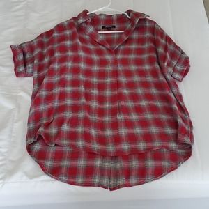 Plaid flannel short sleeve tunic top